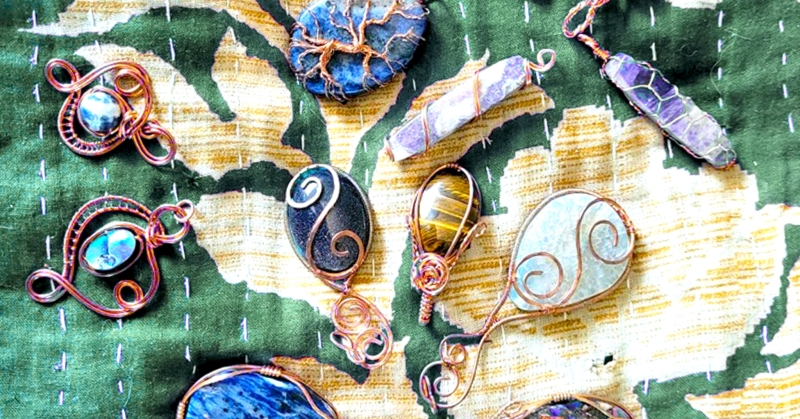 Moods in Wire : An Extended Guide to the Fine Art of Wirewrapping
