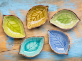 Original source: https://s3.amazonaws.com/coursestorm/live/media/11536d8b5e6311f0a371124bd5b32d05 Ceramic Trinket Dish