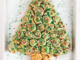 Holiday Bake & Create: Christmass Tree Cinnamon Rolls