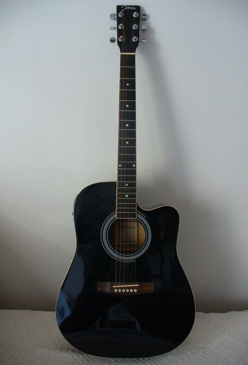 Original source: https://upload.wikimedia.org/wikipedia/commons/2/28/Johnson_electric_acoustic_guitar_1.jpg