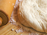 Original source: https://s3.amazonaws.com/coursestorm/live/media/2b1cfa382d7711efb2540afffdab4081 Bread Making 101